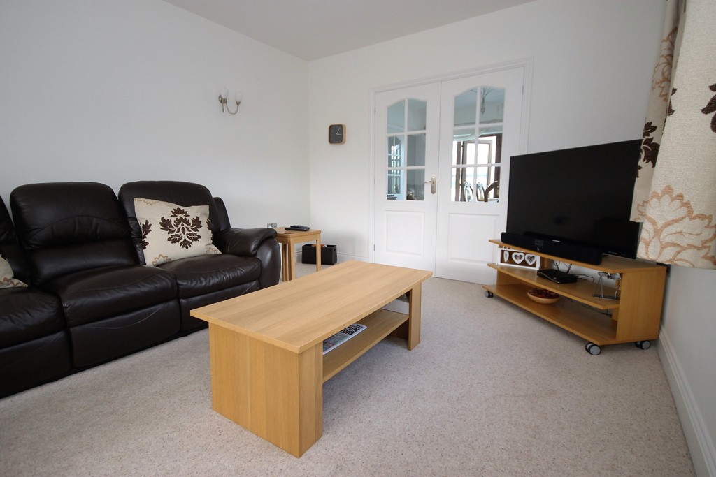 Martin Co Hinckley 4 Bedroom Detached House Let In Sapcote