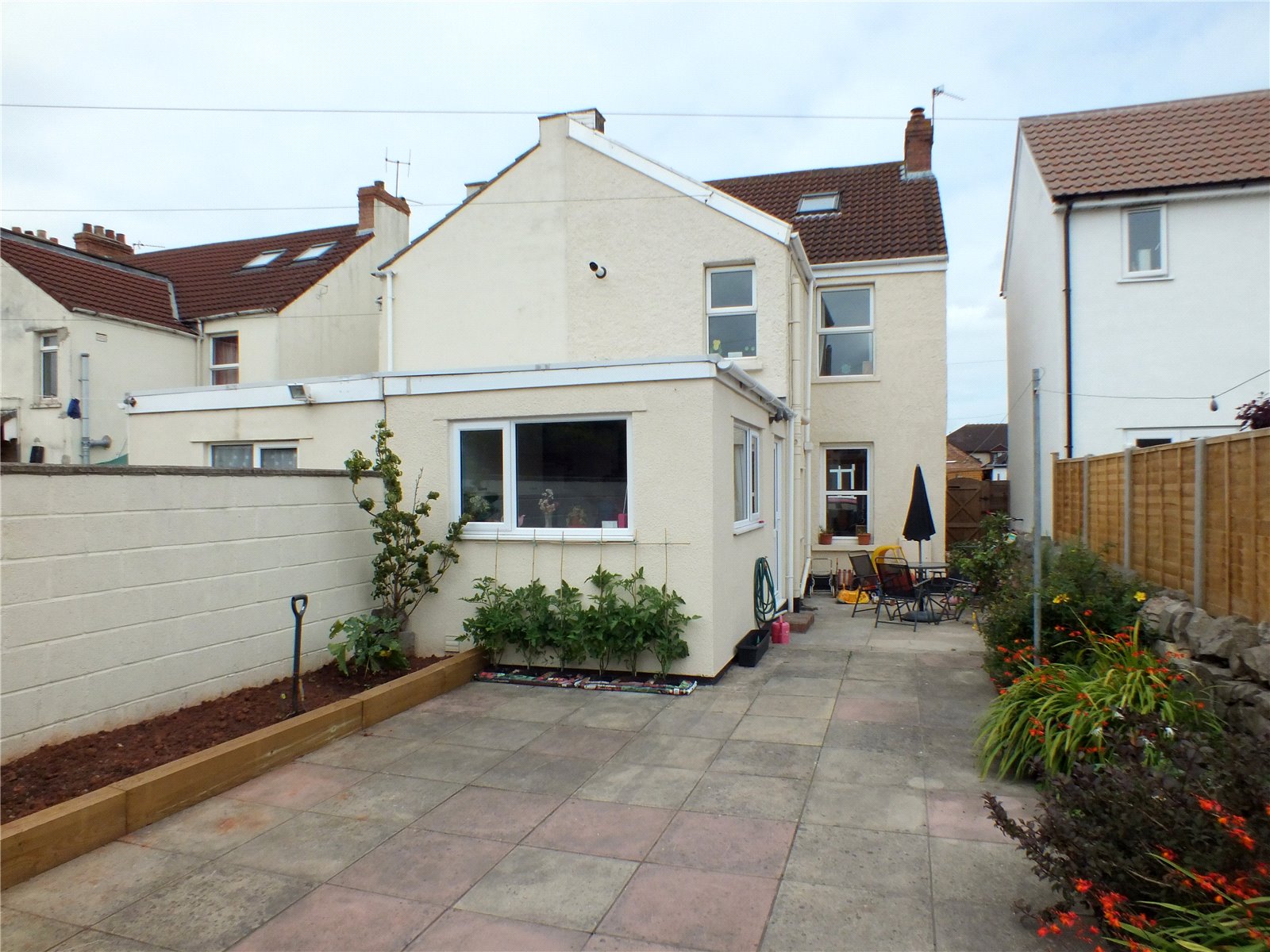 CJ Hole Worle 3 bedroom House for sale in Bathurst Road Milton Weston