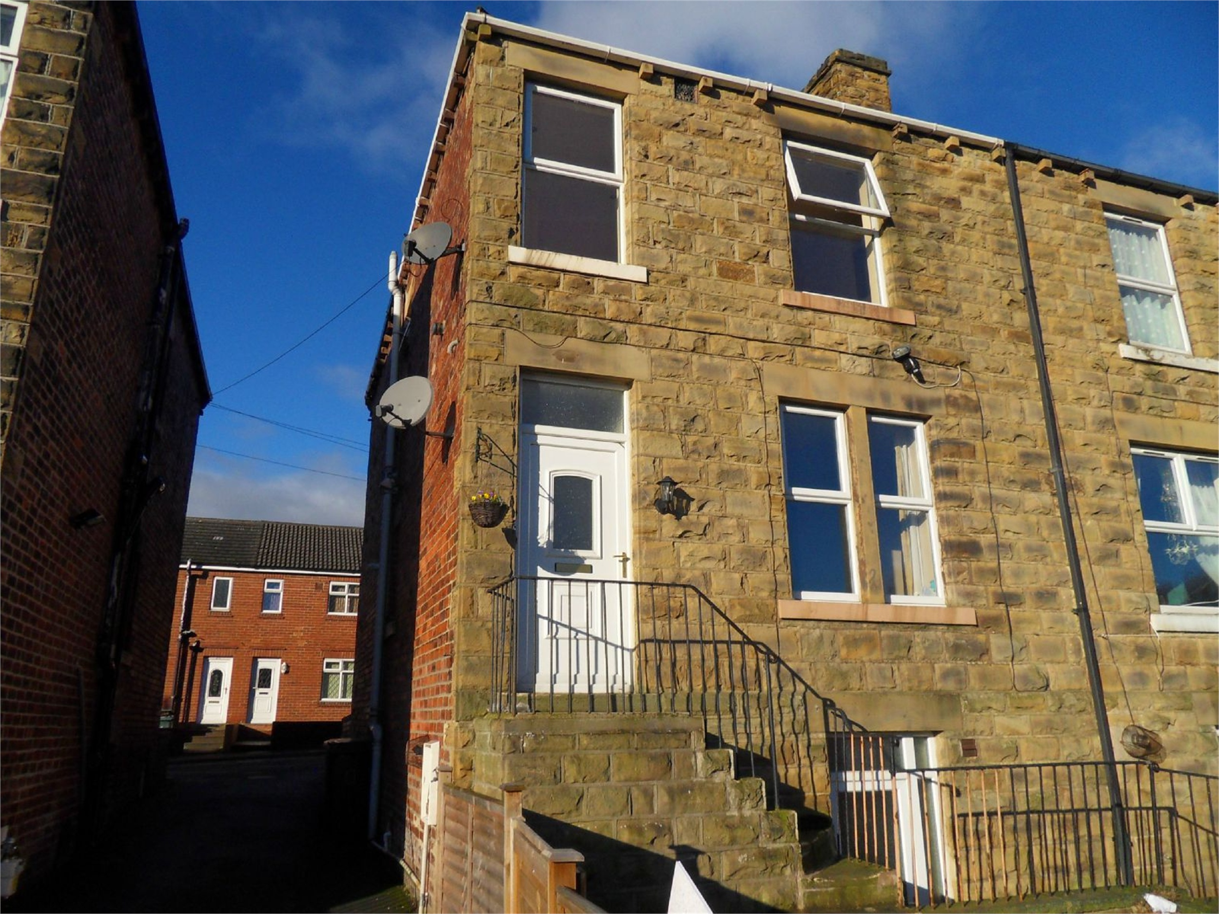 Whitegates Dewsbury 2 bedroom House To Let in East Bath Street Batley