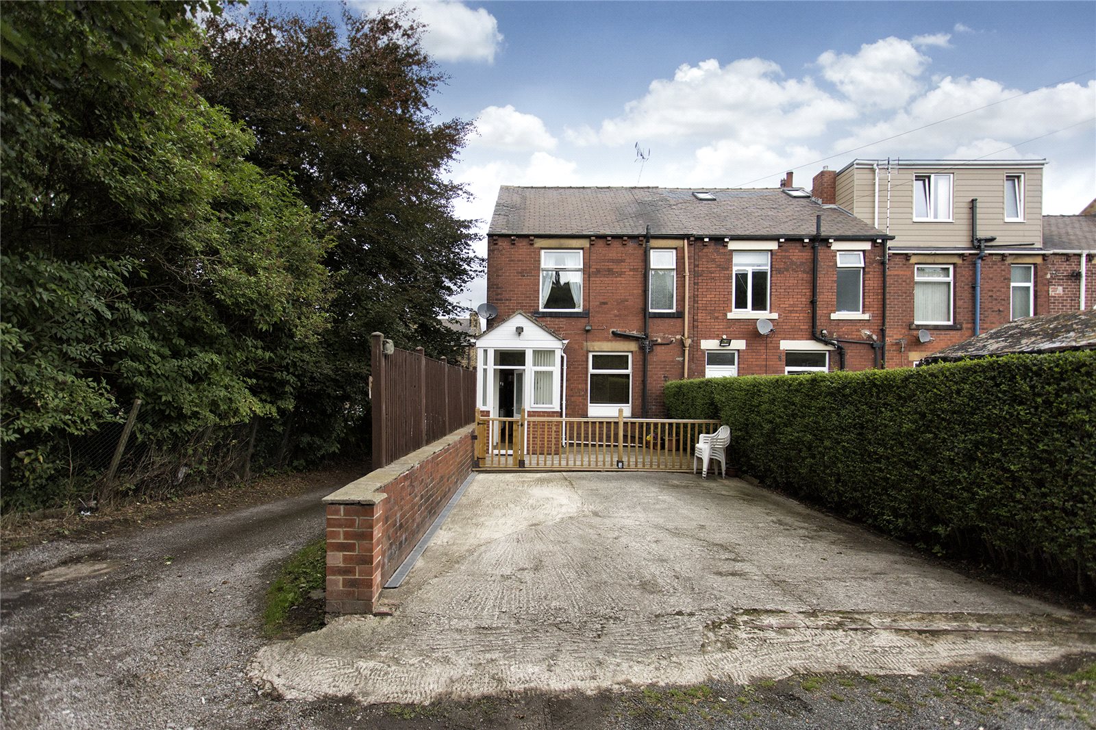 Whitegates Dewsbury 2 bedroom House for sale in Lees Hall Road Dewsbury