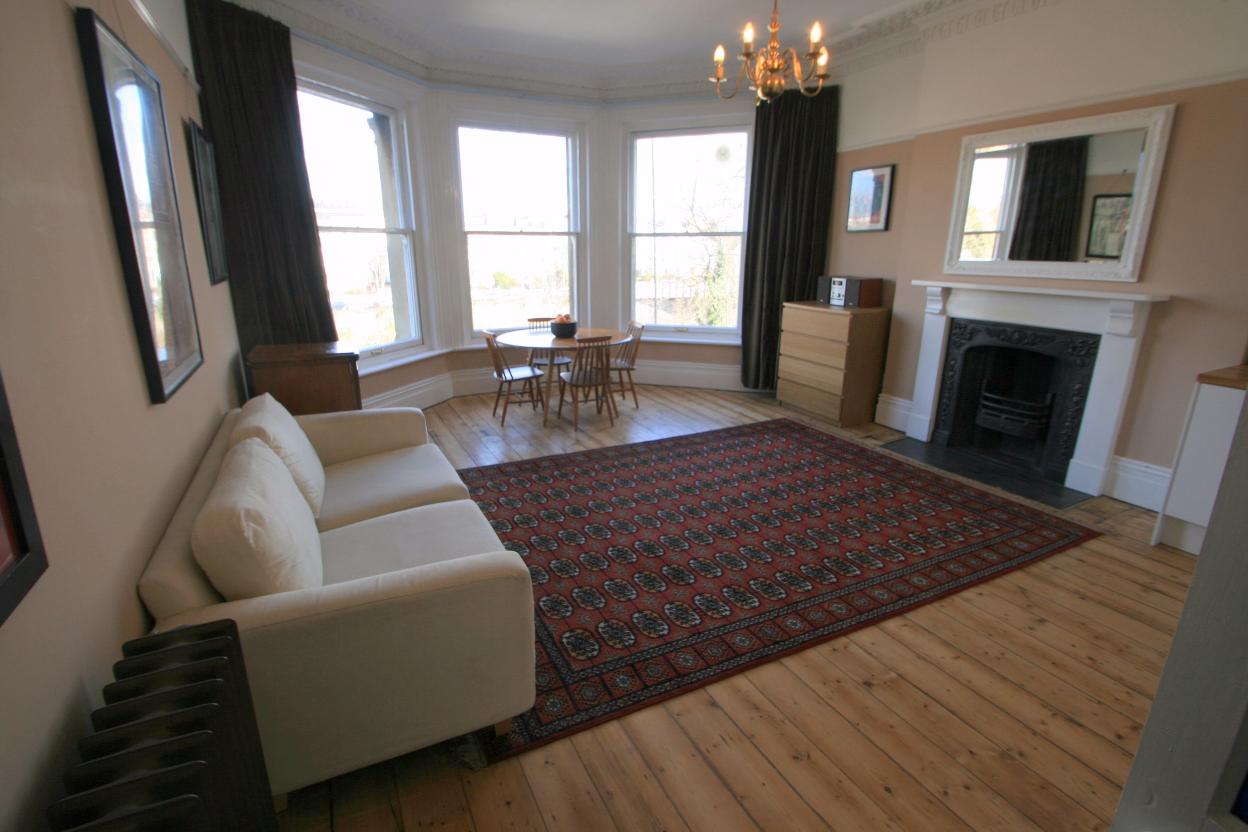 CJ Hole Southville 1 bedroom Flat to rent in Coronation Road