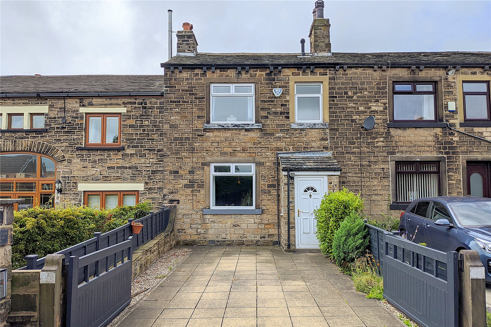 Whitegates Mirfield 3 bedroom House To Let in Kitson Hill Road