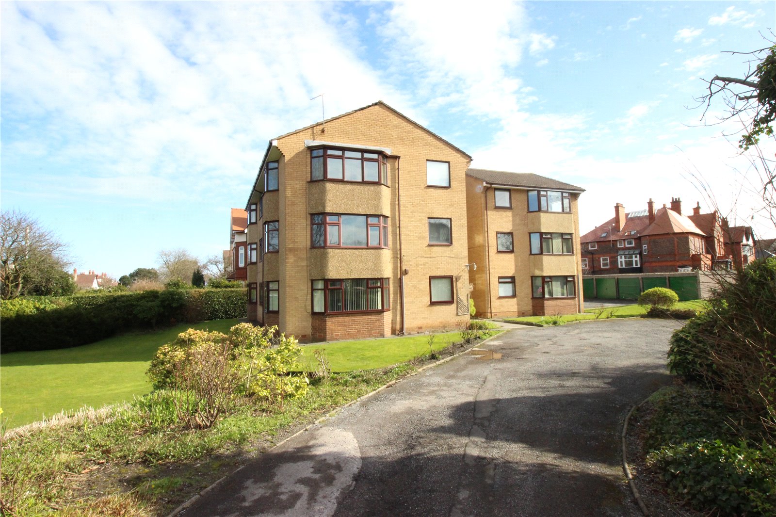 Whitegates Prenton 2 bedroom Flat to rent in Ashburton Court Bidston Road Prenton CH43 Whitegates