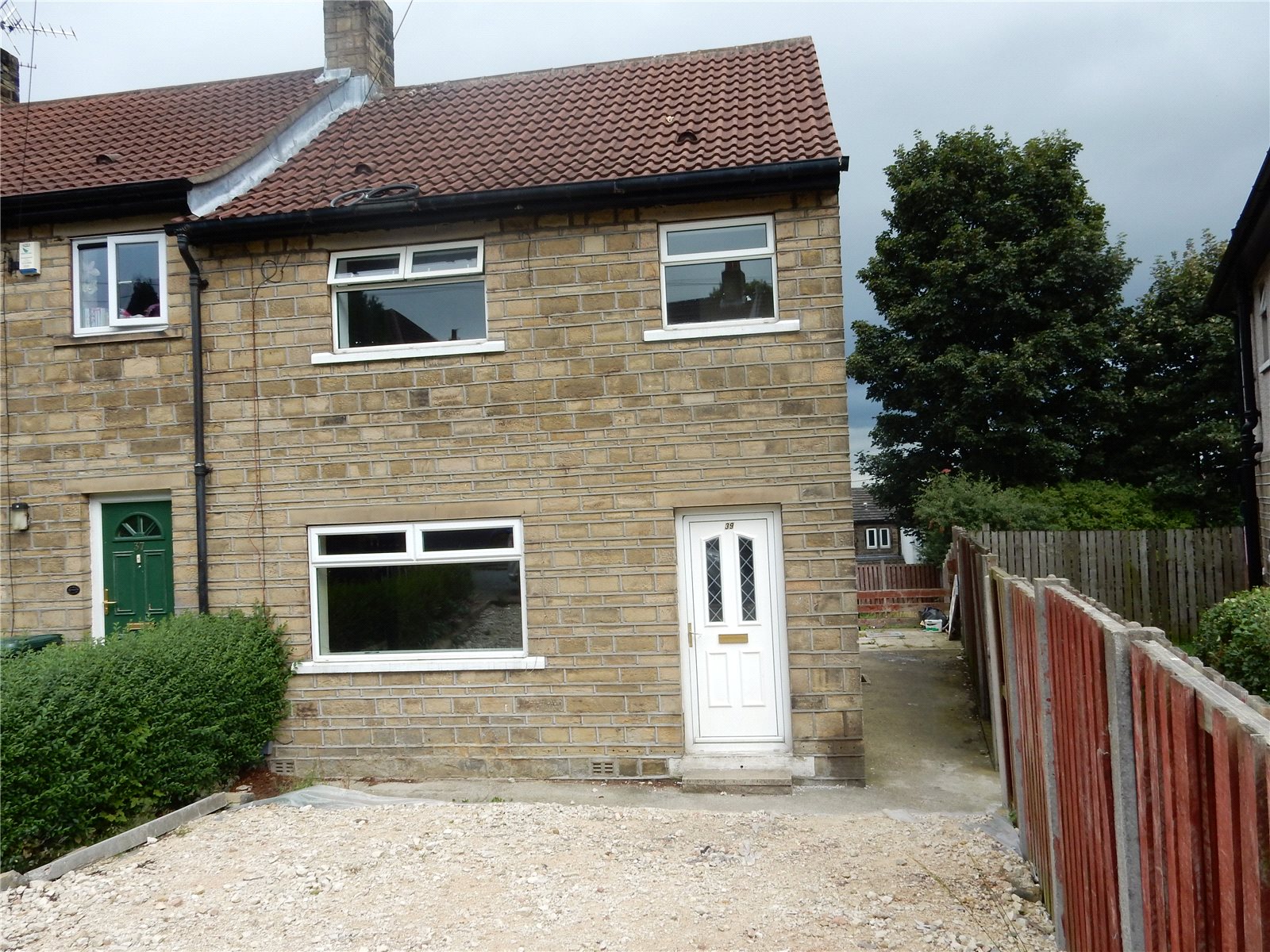 Whitegates Huddersfield 3 bedroom House For Sale in Highcroft Crescent