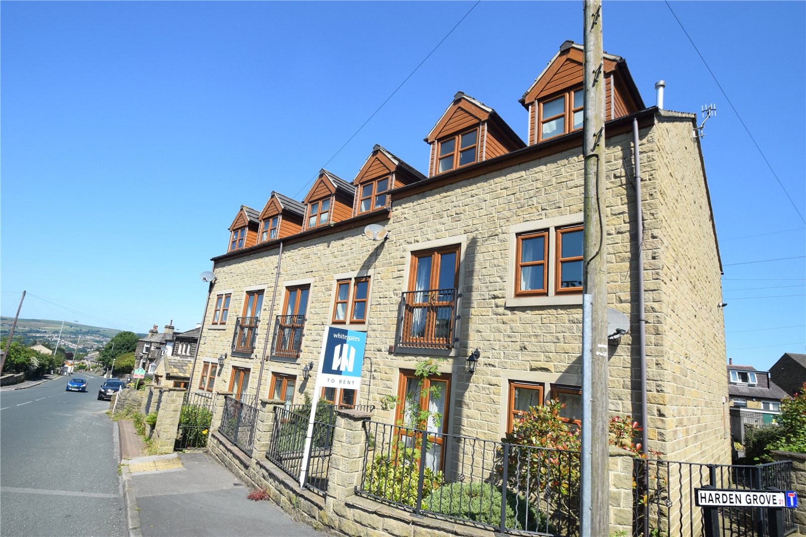 Whitegates Keighley 4 bedroom House to rent in Harden Croft Long Lee