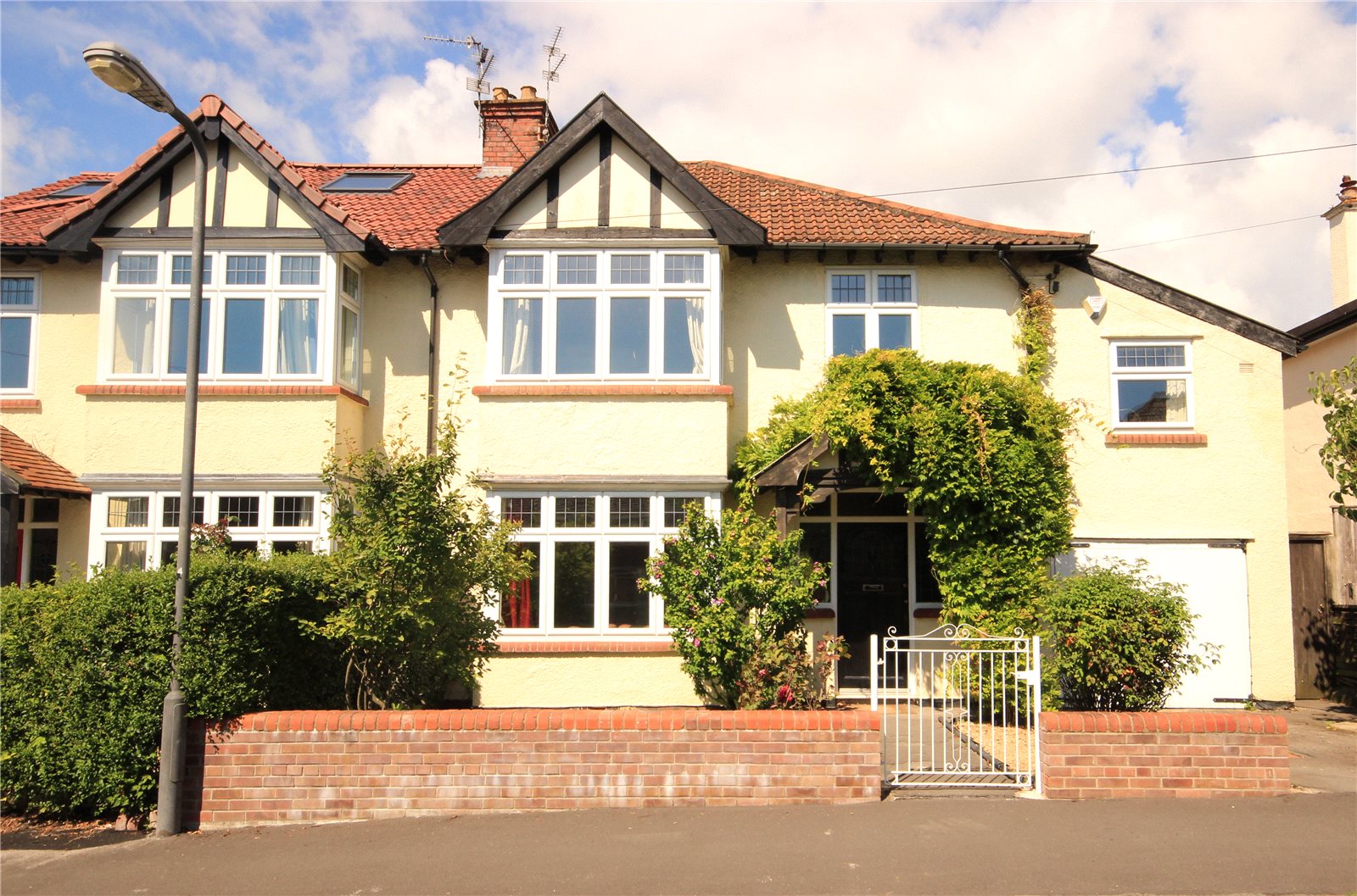 CJ Hole Westbury On Trym 5 bedroom House to rent in Lawrence Grove