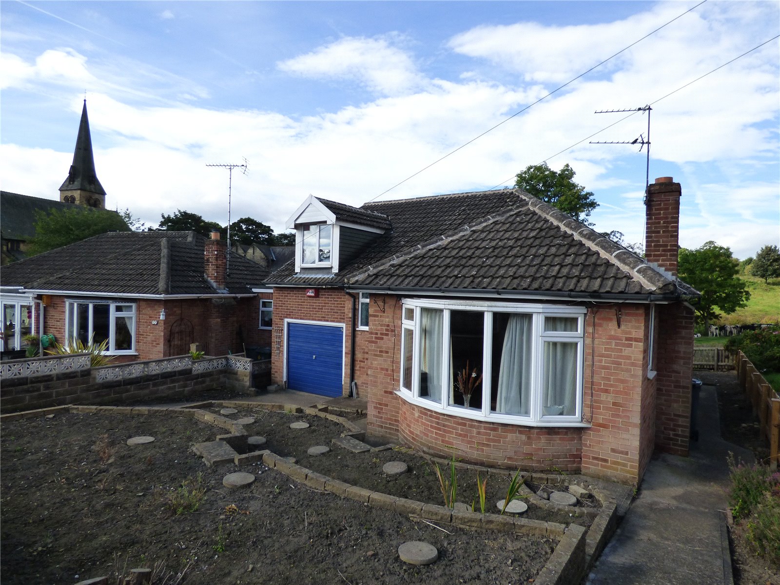 Whitegates Cleckheaton 4 bedroom House SSTC in Moorside Rise Cleckheaton