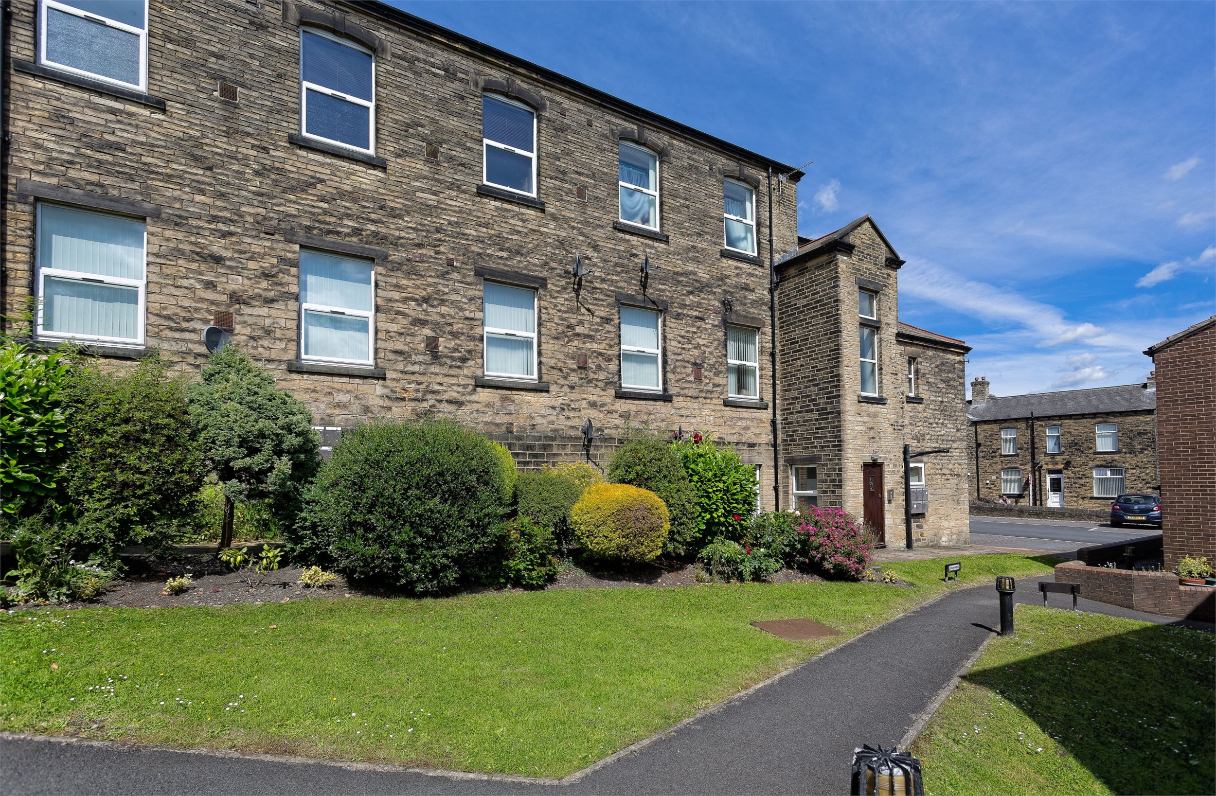 Whitegates Bramley 1 bedroom Flat Let Agreed in St Vincent Court