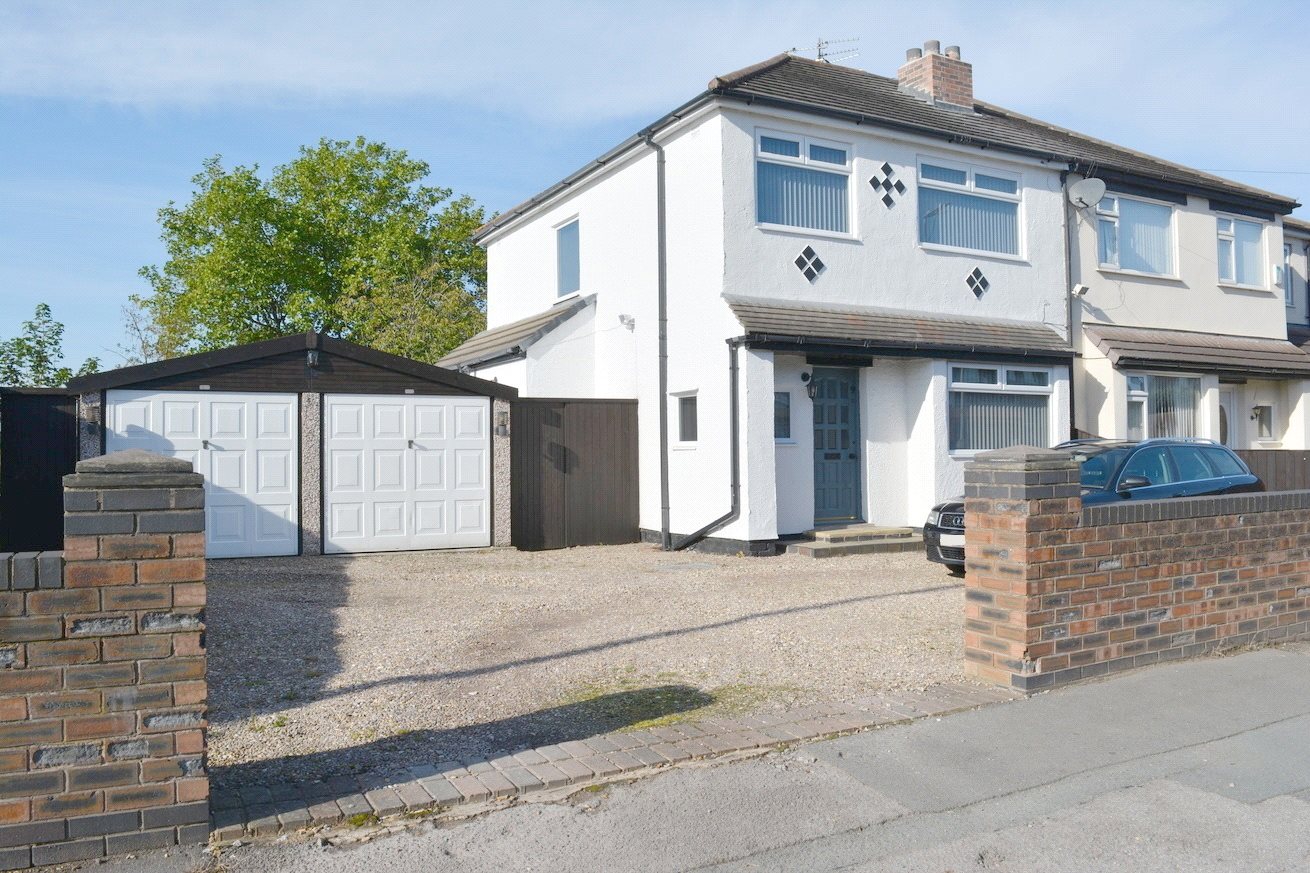 Whitegates Woolton 3 bedroom House SSTC in Mackets Lane Liverpool Merseyside