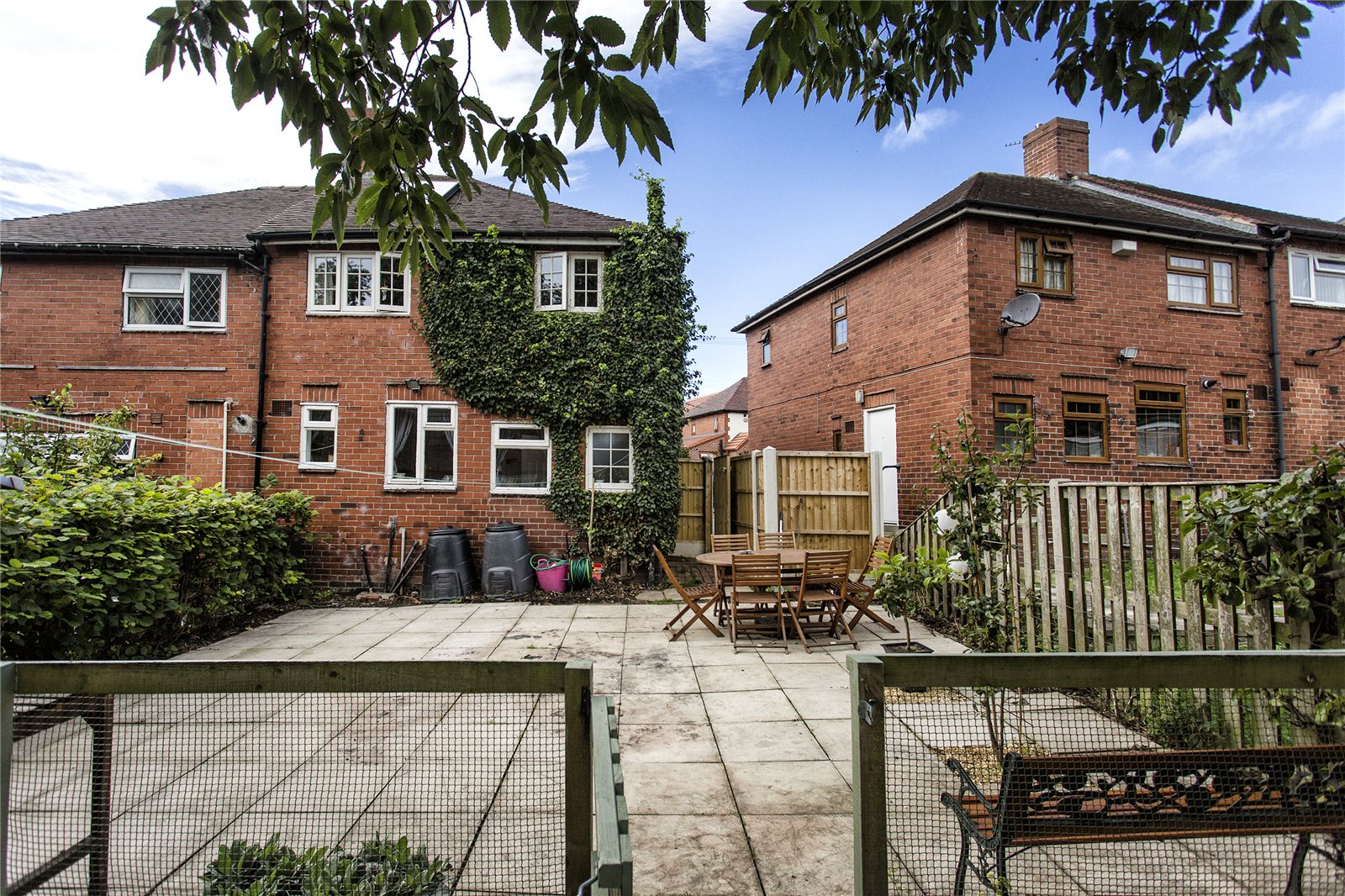 Whitegates Dewsbury 3 bedroom House for sale in Purlwell Crescent Mount