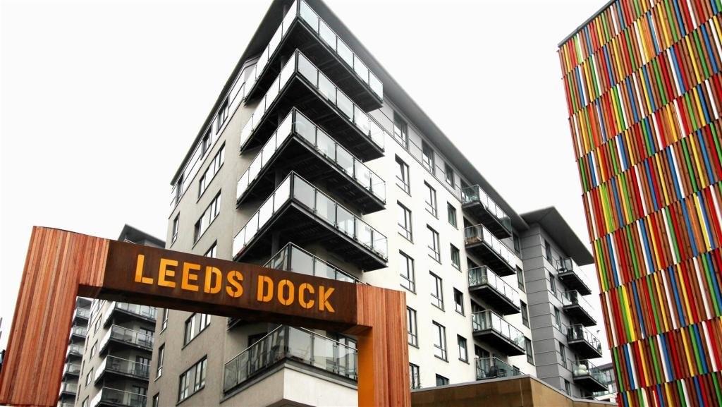Martin Co Leeds City 1 Bedroom Apartment To Rent In Clarence House Clarence House Leeds Dock Ls10