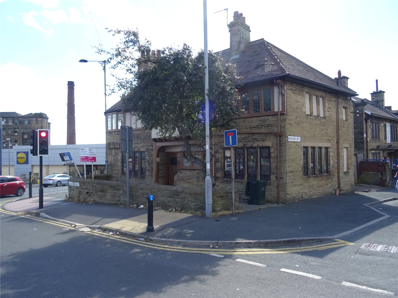 Whitegates Bradford 1 bedroom Flat to rent in Barkerend Road Bradford West Yorkshire BD3