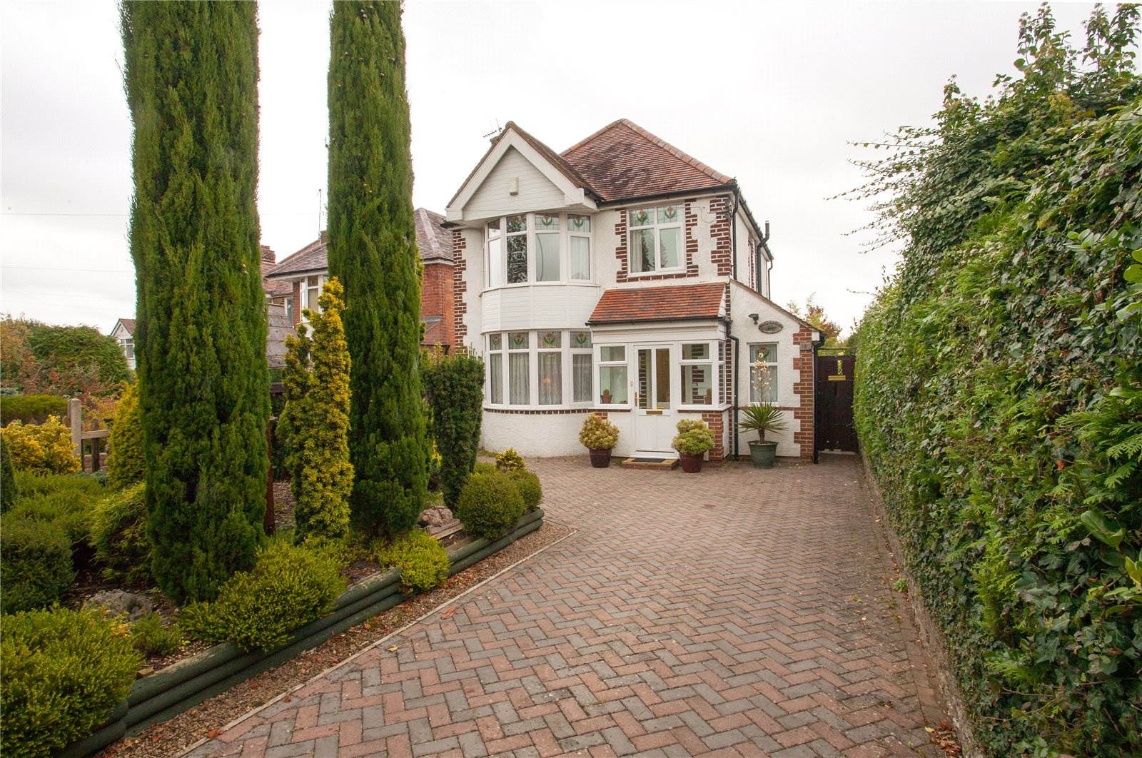 CJ Hole Hucclecote 3 bedroom House for sale in Ermin Street Brockworth