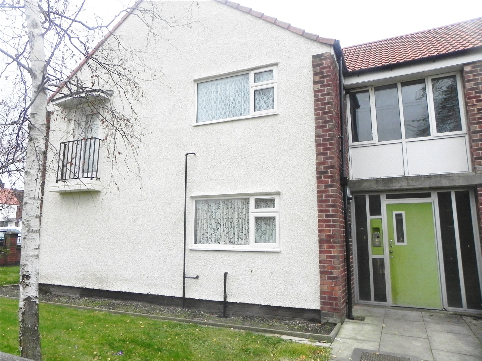 Whitegates Bootle 1 bedroom Flat SSTC in Ford Lane Litherland