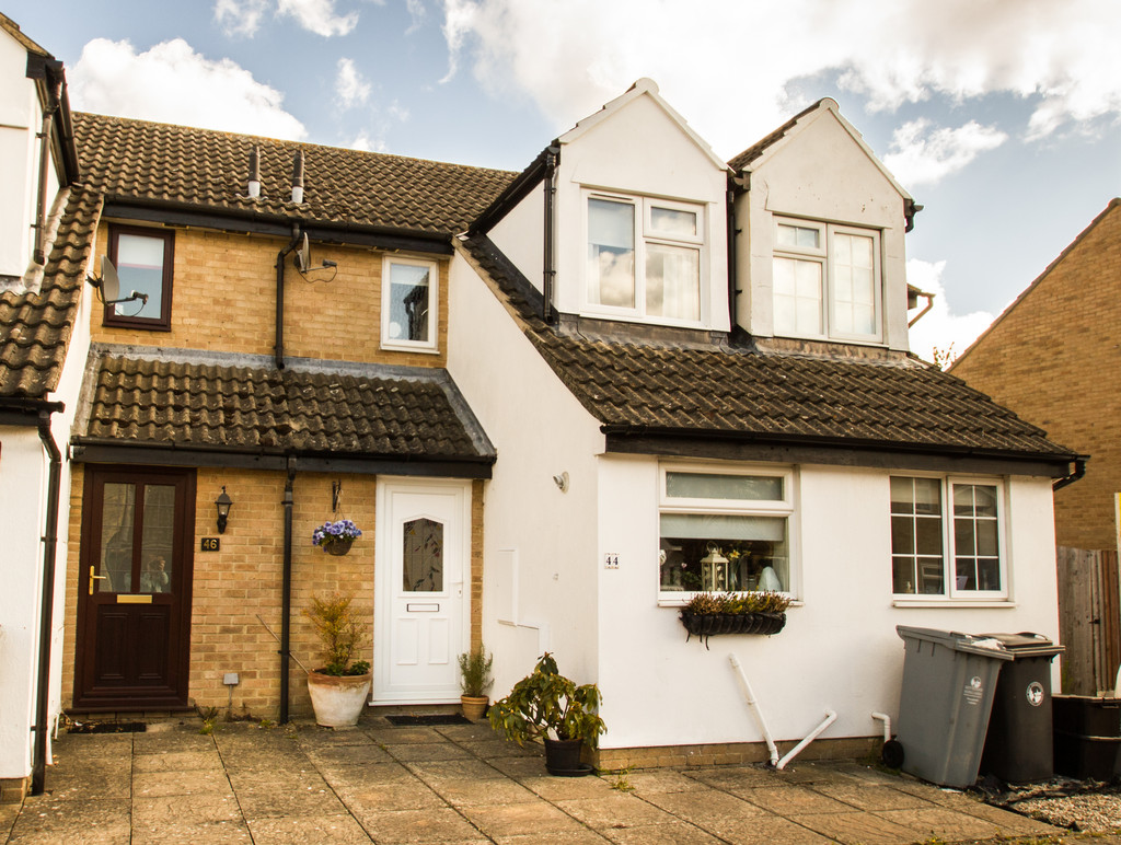 Martin & Co Witney 2 bedroom Terraced House for sale in Thorney Leys