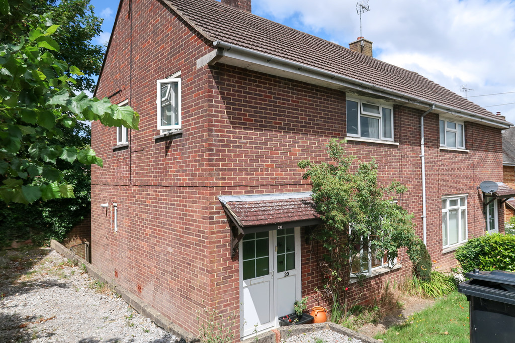 Martin & Co Winchester 4 bedroom SemiDetached House Let in Firmstone
