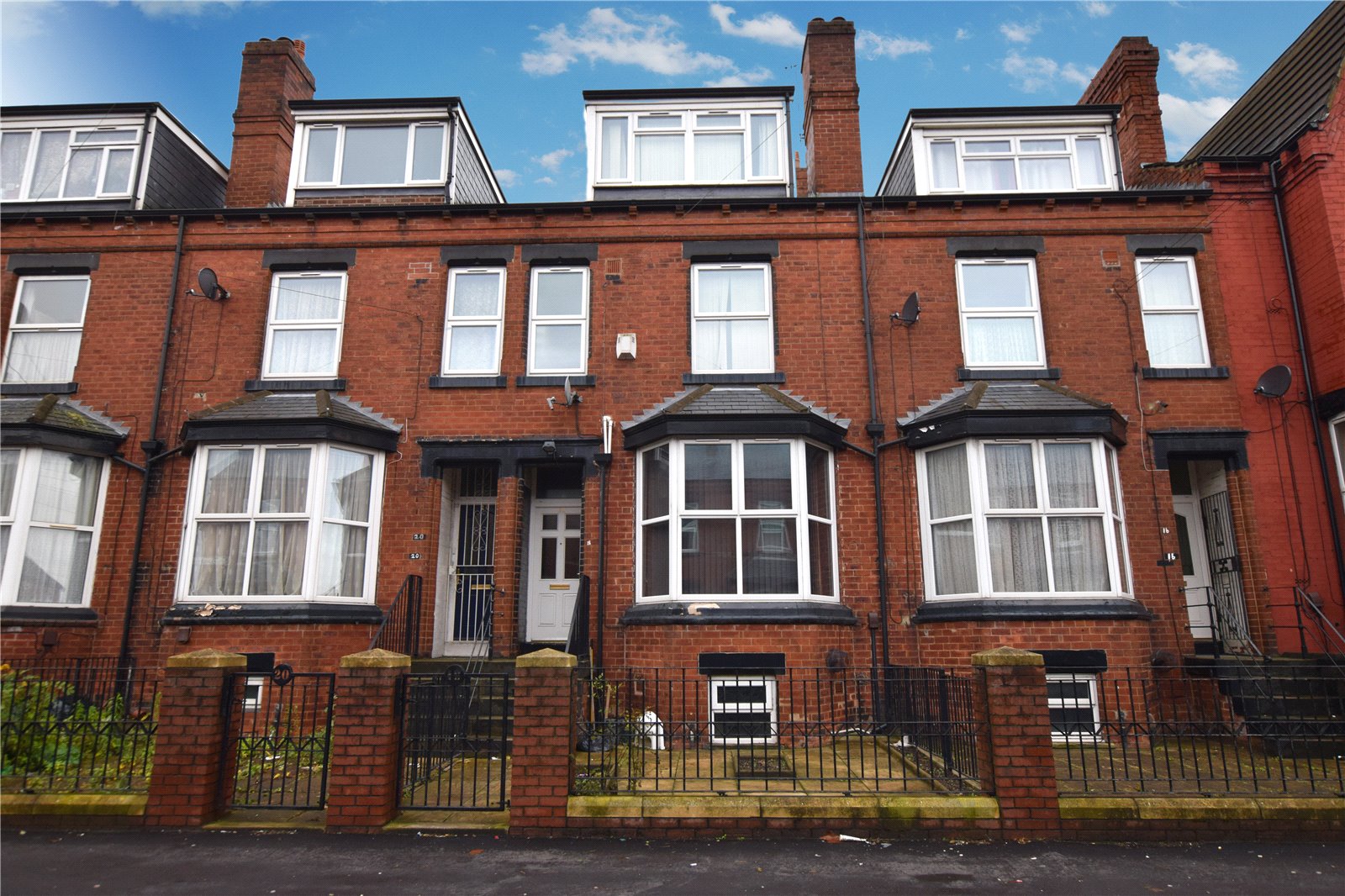 Whitegates South Leeds 4 bedroom House For Sale in Tempest Road Beeston