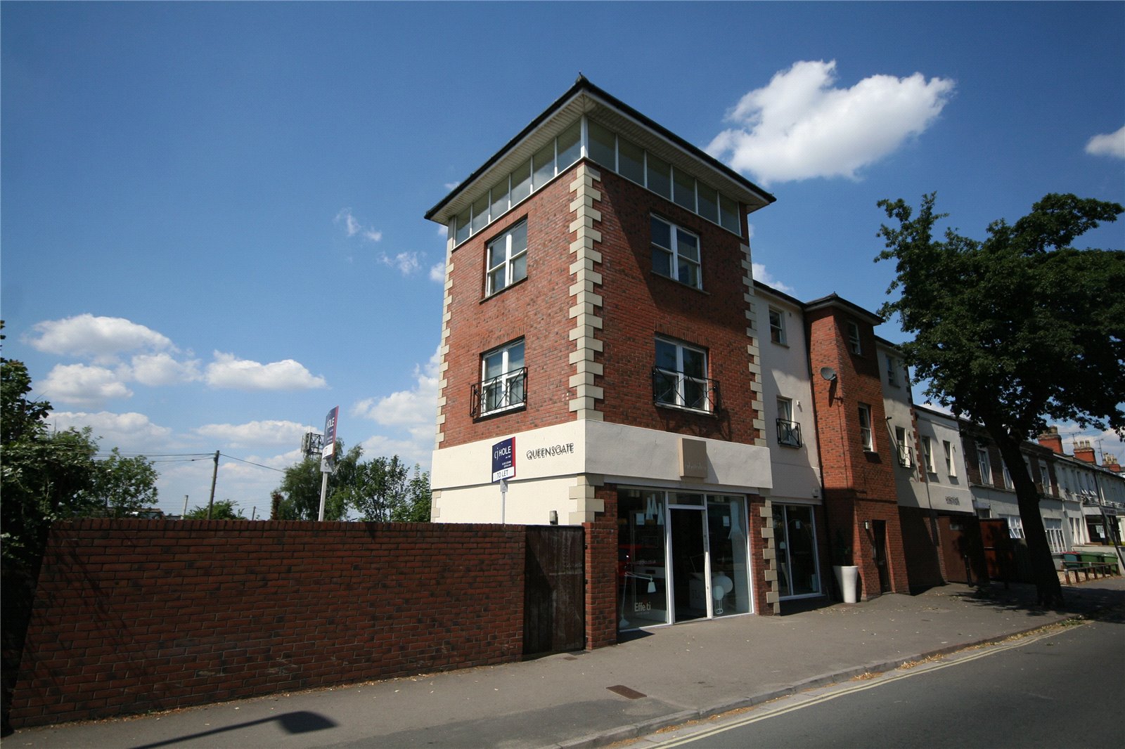 CJ Hole Cheltenham 2 bedroom Flat to rent in Queensgate, Gloucester