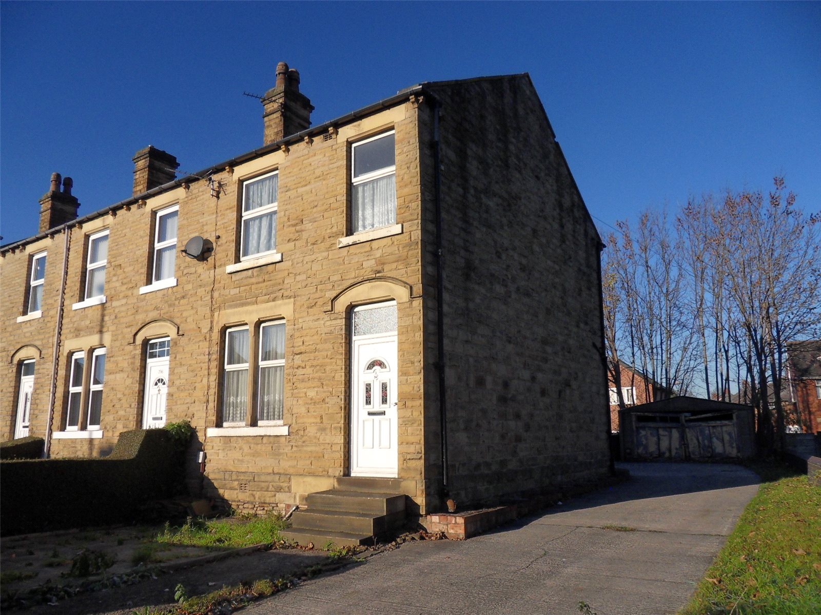 Whitegates Dewsbury 3 bedroom House SSTC in Huddersfield Road Dewsbury