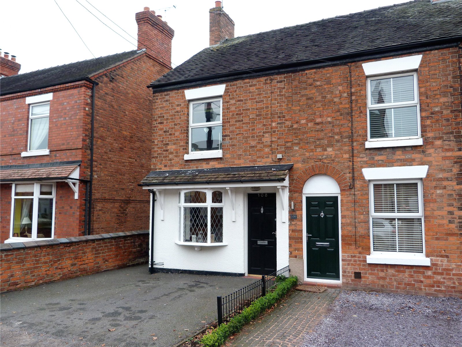 Whitegates Crewe 2 bedroom Cottage For Sale in Wistaston Road Willaston