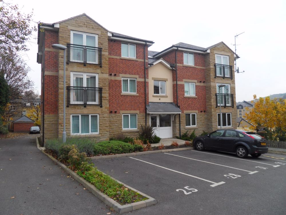 Whitegates Dewsbury 2 bedroom Flat to rent in College View Dewsbury