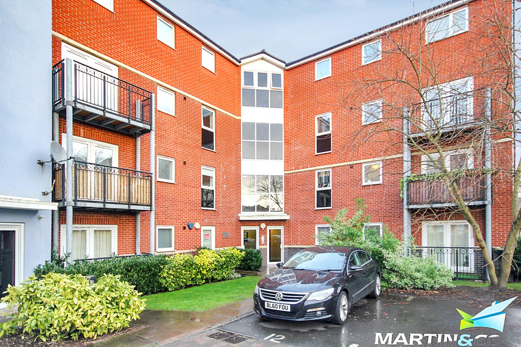 Martin & Co Birmingham Harborne 2 bedroom Apartment Let in Kinsey Road, Smethwick, B66