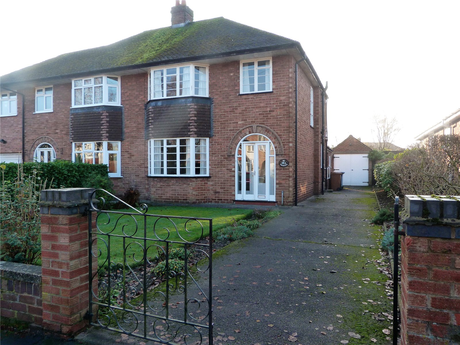 Whitegates Crewe 3 bedroom House for sale in Millfields Nantwich