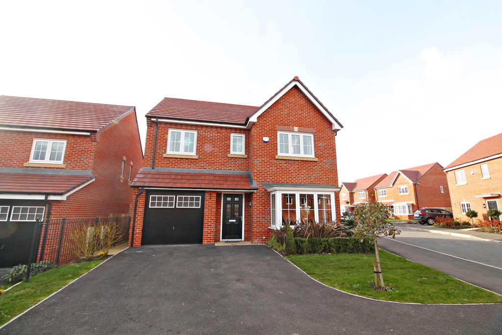 Martin & Co Widnes 4 bedroom Detached House Let in Partisan Green