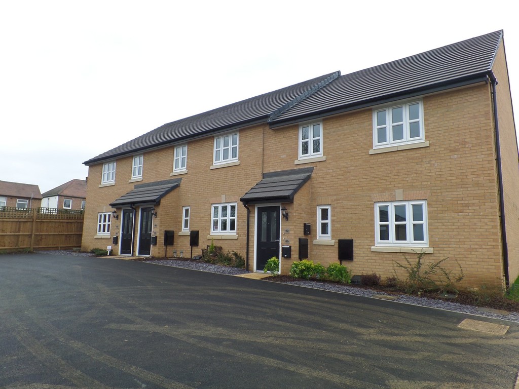 Martin & Co Bedford 2 bedroom Apartment Let in Gardenfield, Higham Ferrers