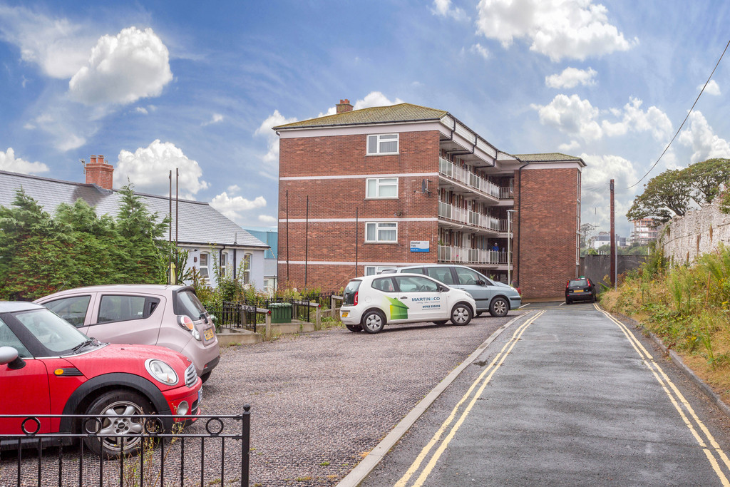 Martin & Co Plymouth 2 bedroom Apartment Let in Stonehall Flats, Plymouth