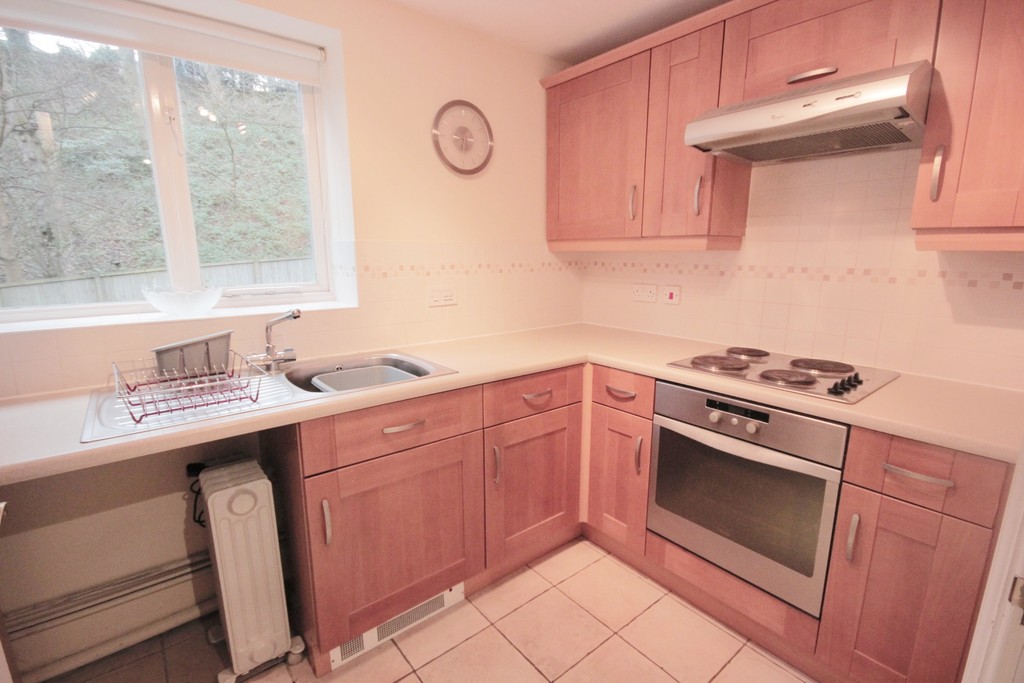 Martin & Co Sheffield 2 bedroom Apartment Let in Southwood Grove