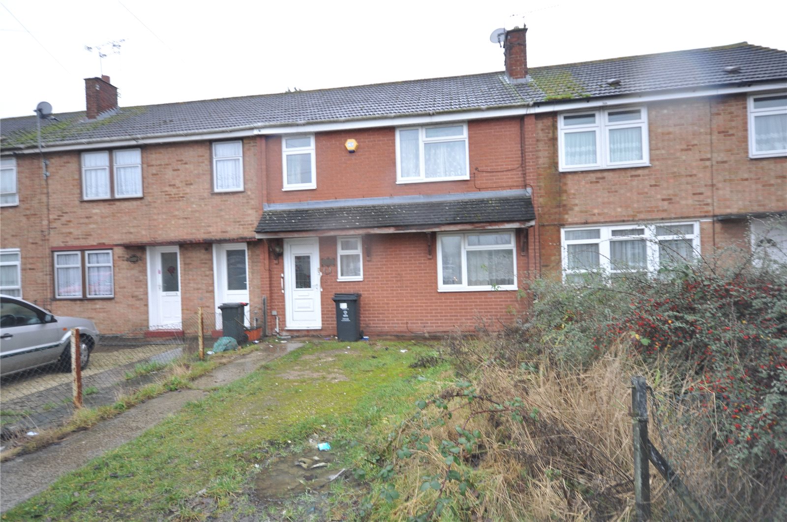 Parkers Swindon 3 bedroom House for sale in Frobisher Drive Walcot