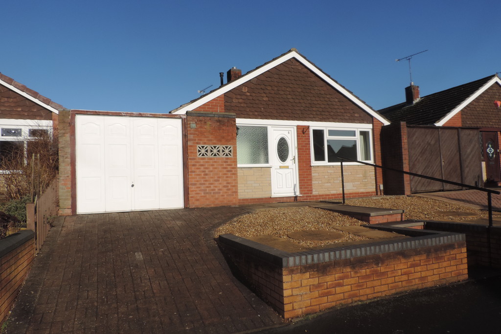 Martin & Co Stafford 2 bedroom Detached Bungalow To Let in Fairoak