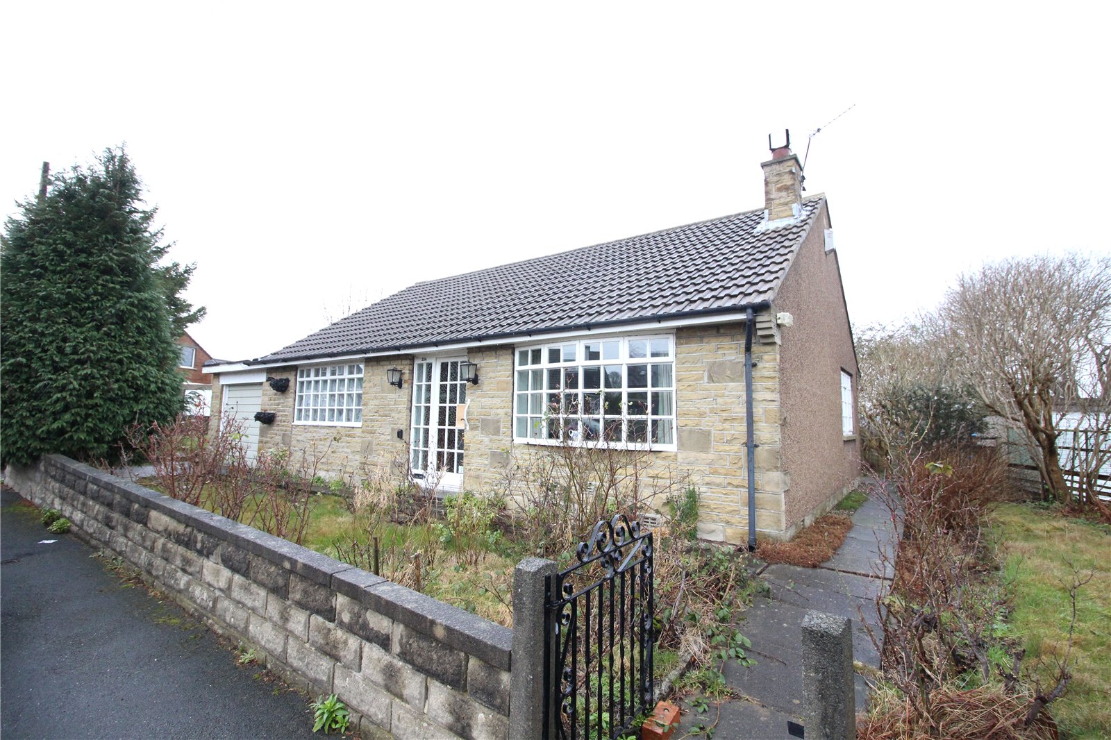 Whitegates Brighouse 2 bedroom Bungalow for sale in Maryville Avenue