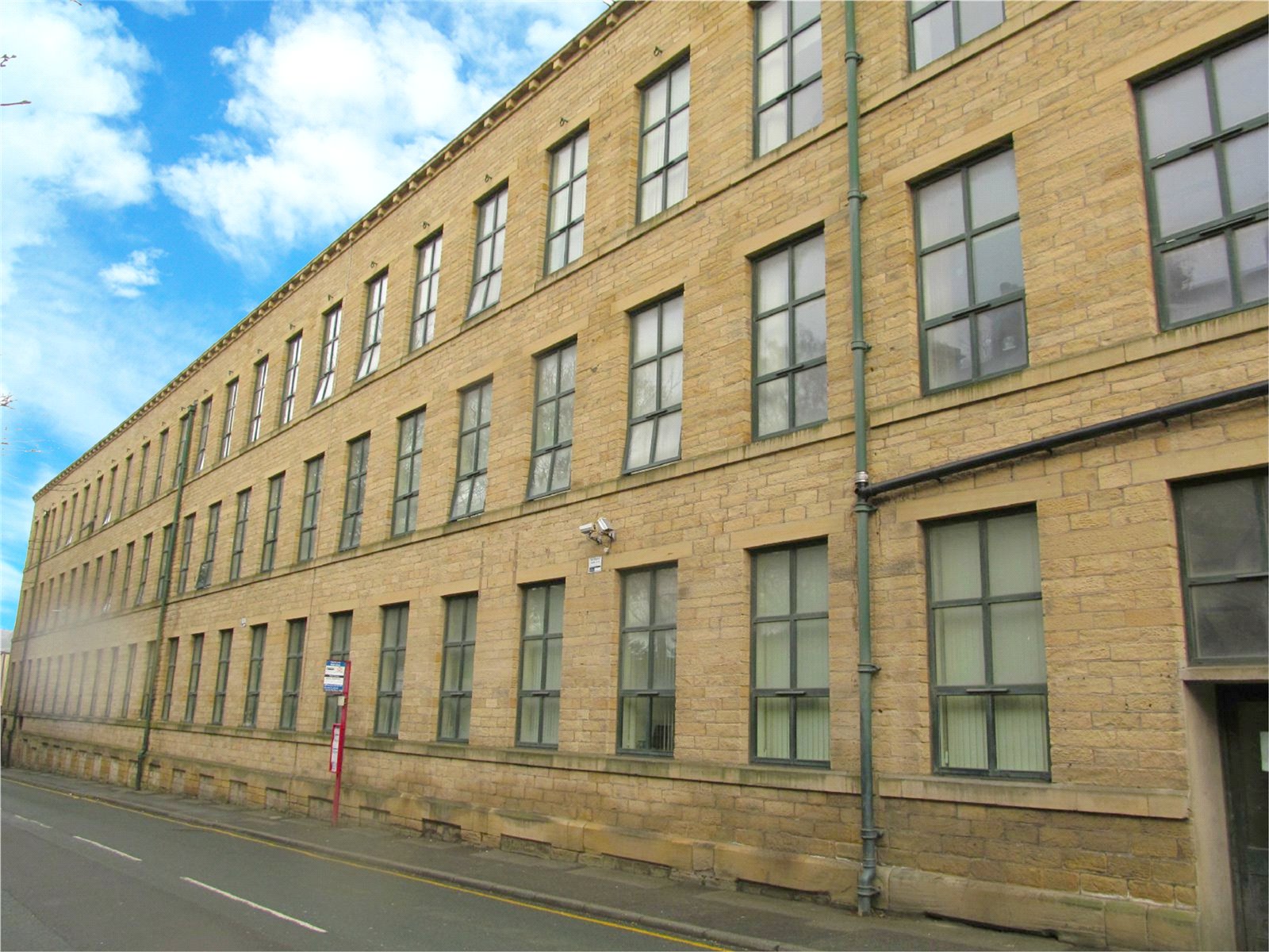 Whitegates Keighley 2 bedroom Flat to rent in Ingrow Mill Ingrow Lane