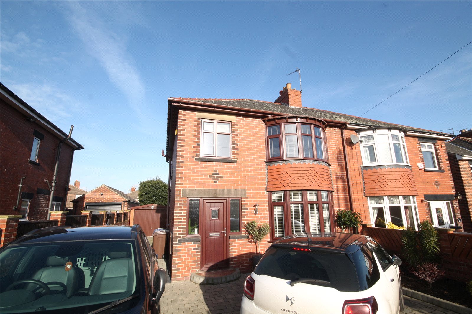 Whitegates Barnsley 3 bedroom House to rent in Tempest Avenue Darfield