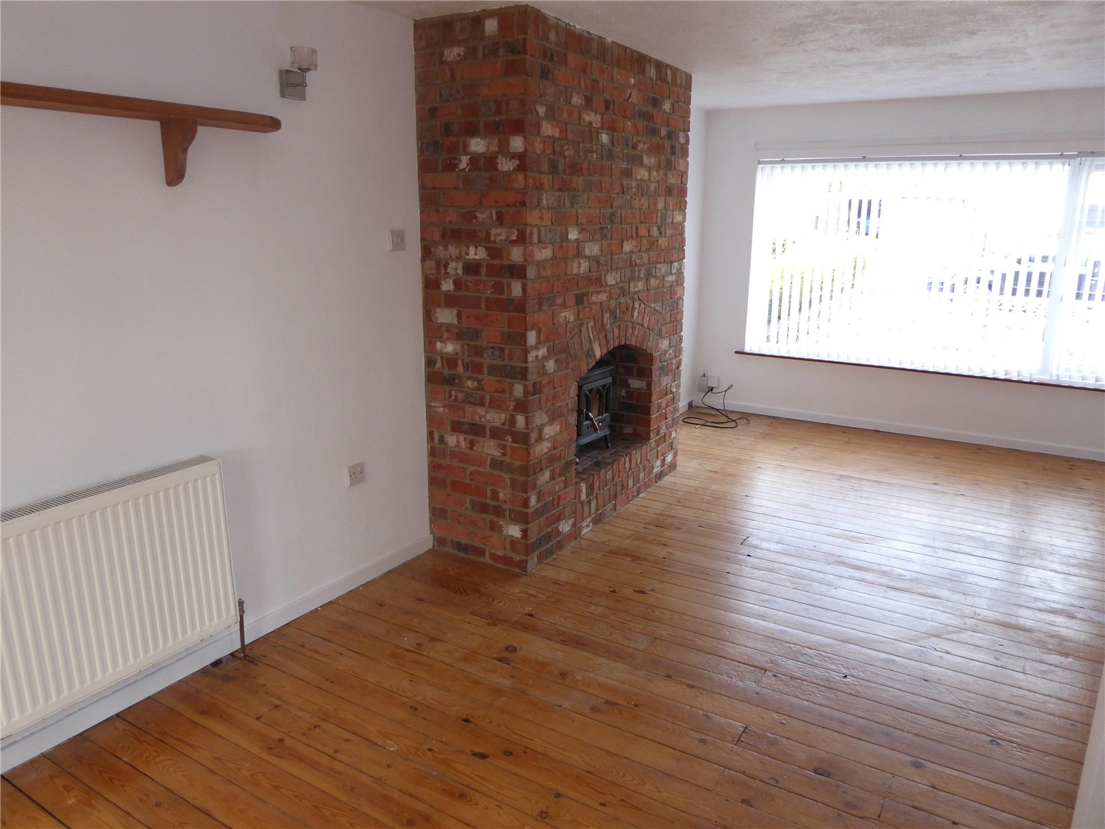 Whitegates Halifax 3 bedroom House SSTC in 1 Illingworth Close Bradshaw