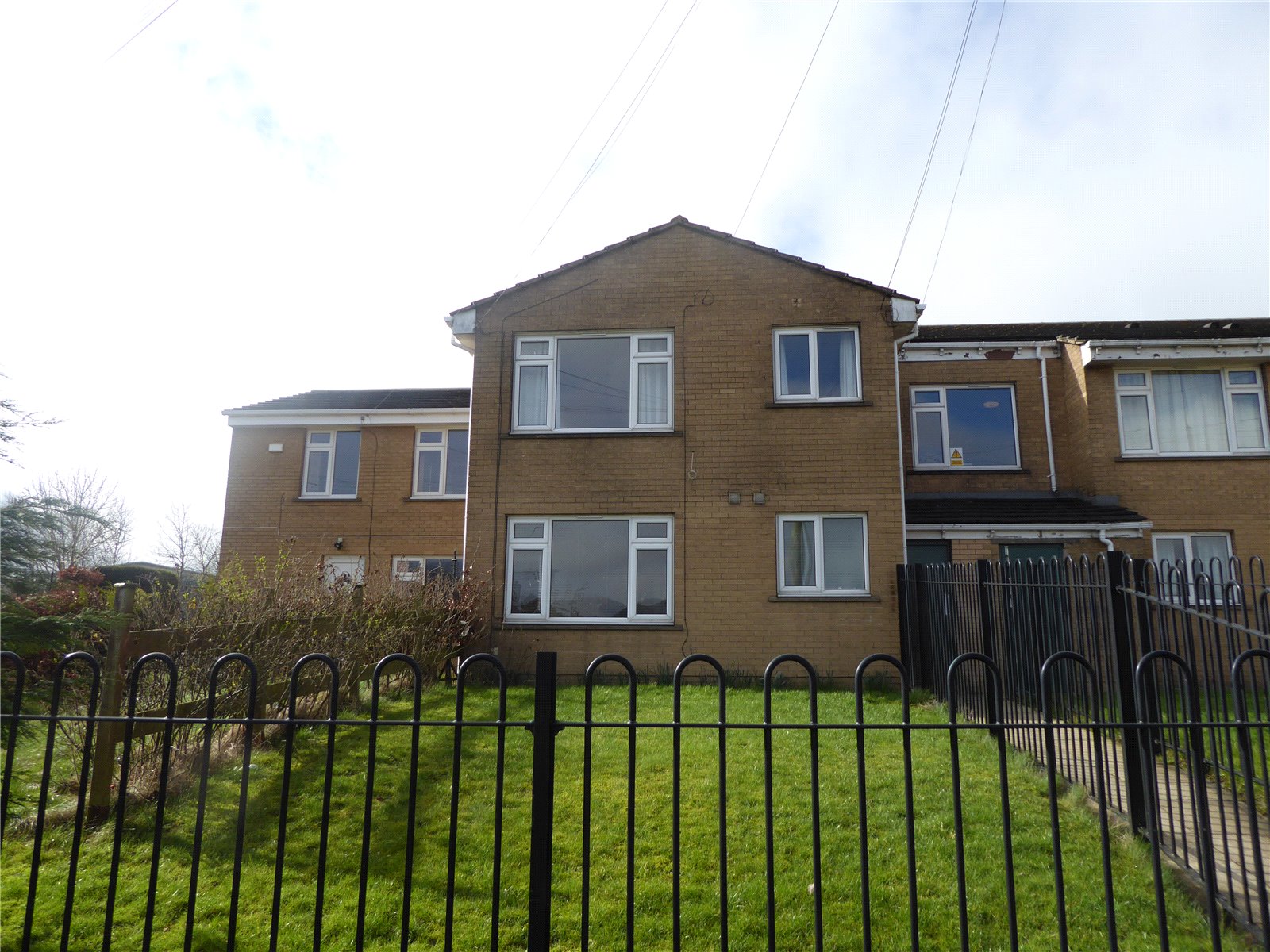 Whitegates Halifax 2 bedroom Flat To Let in Weavers Brook Ovenden Halifax