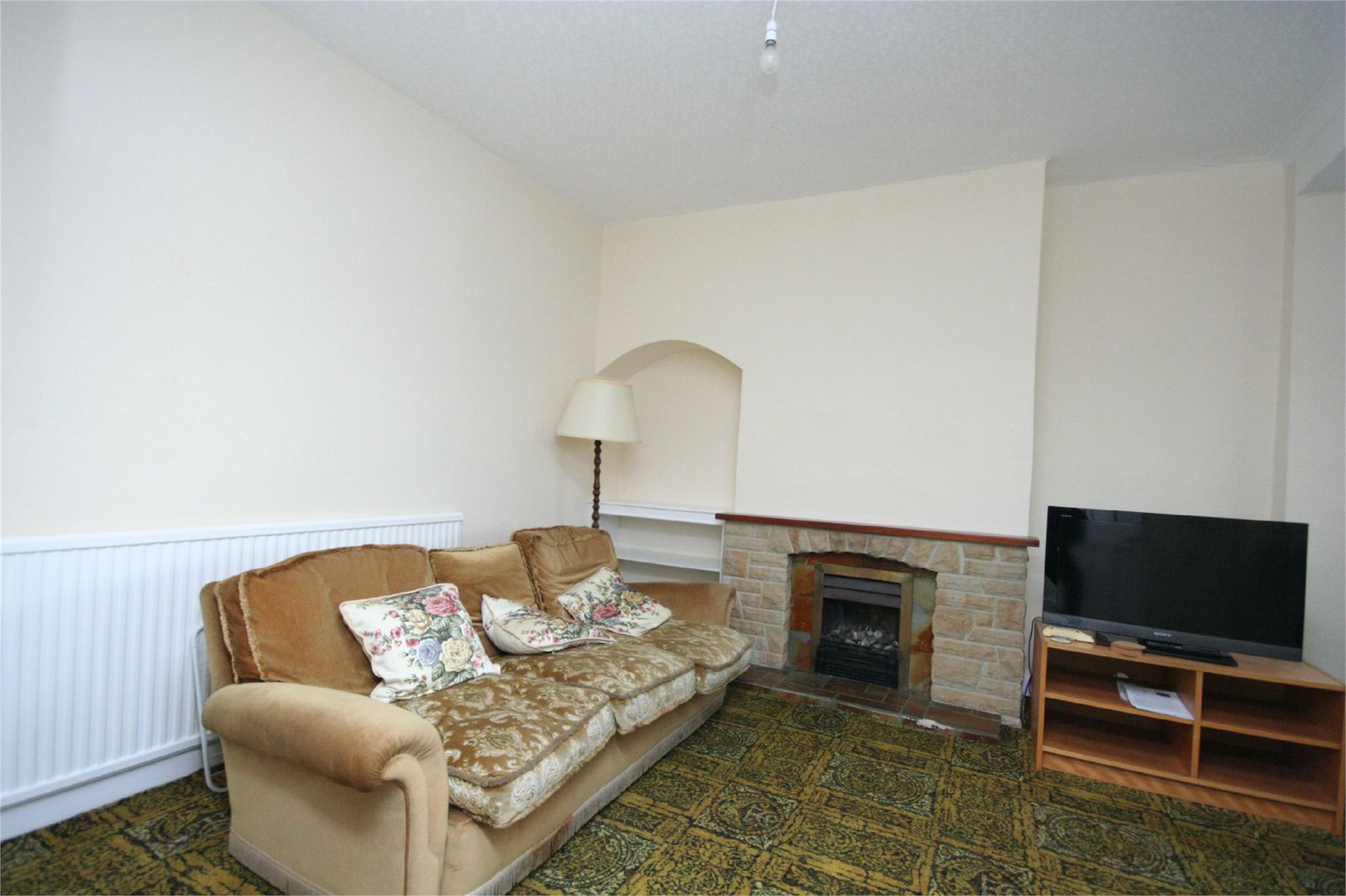 Whitegates Beeston 2 bedroom Bungalow to rent in Grove Avenue Beeston