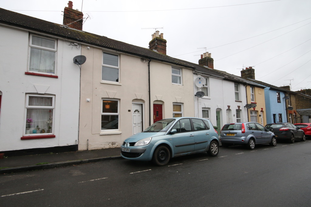 St Johns Road, Faversham Martin & Co