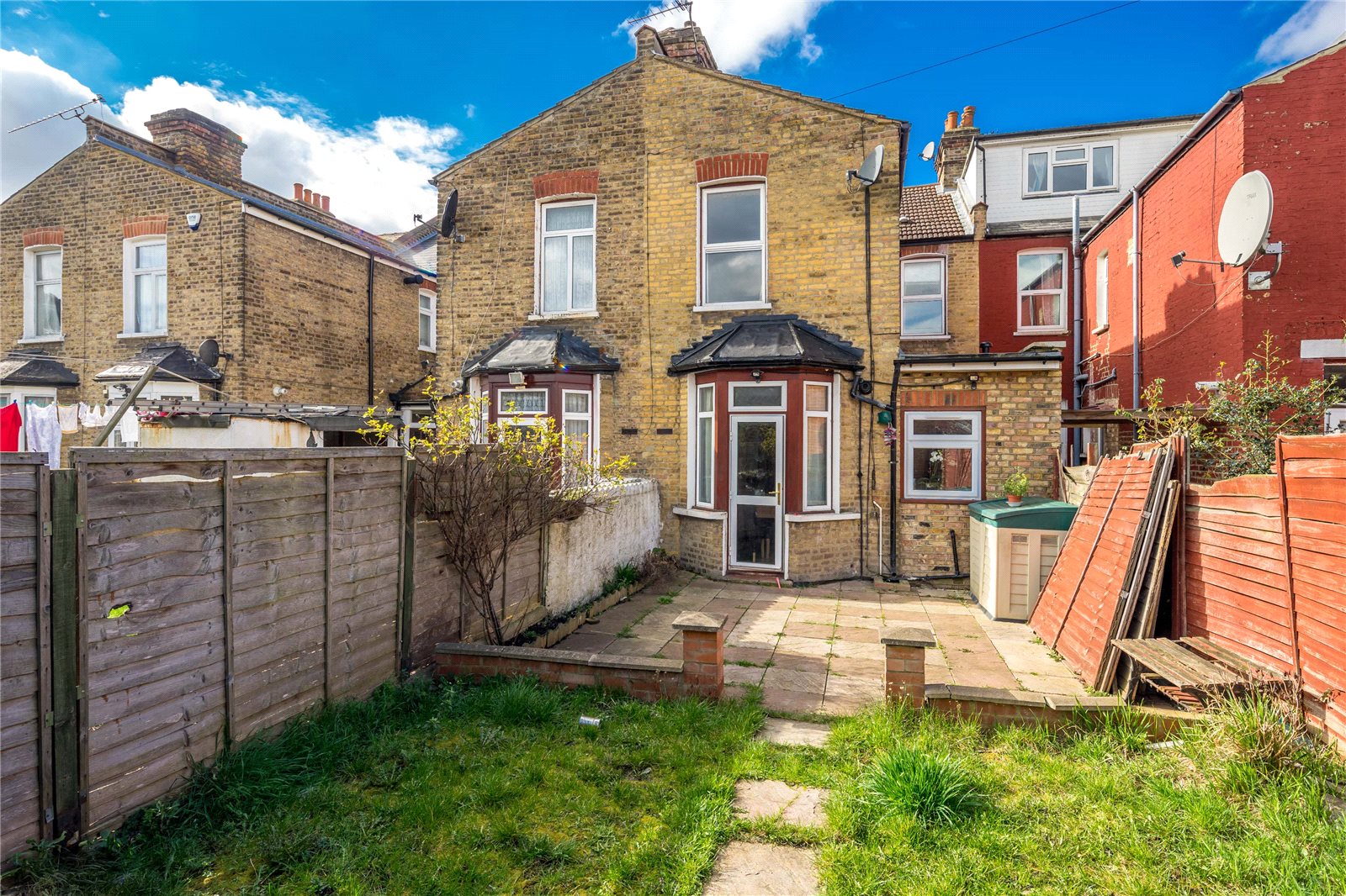 Ellis & Co Tottenham 3 bedroom House For Sale in Broadwater Road