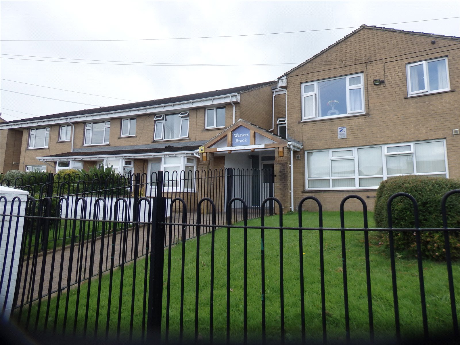 Whitegates Halifax 2 bedroom Flat To Let in Weavers Brook Ovenden Halifax