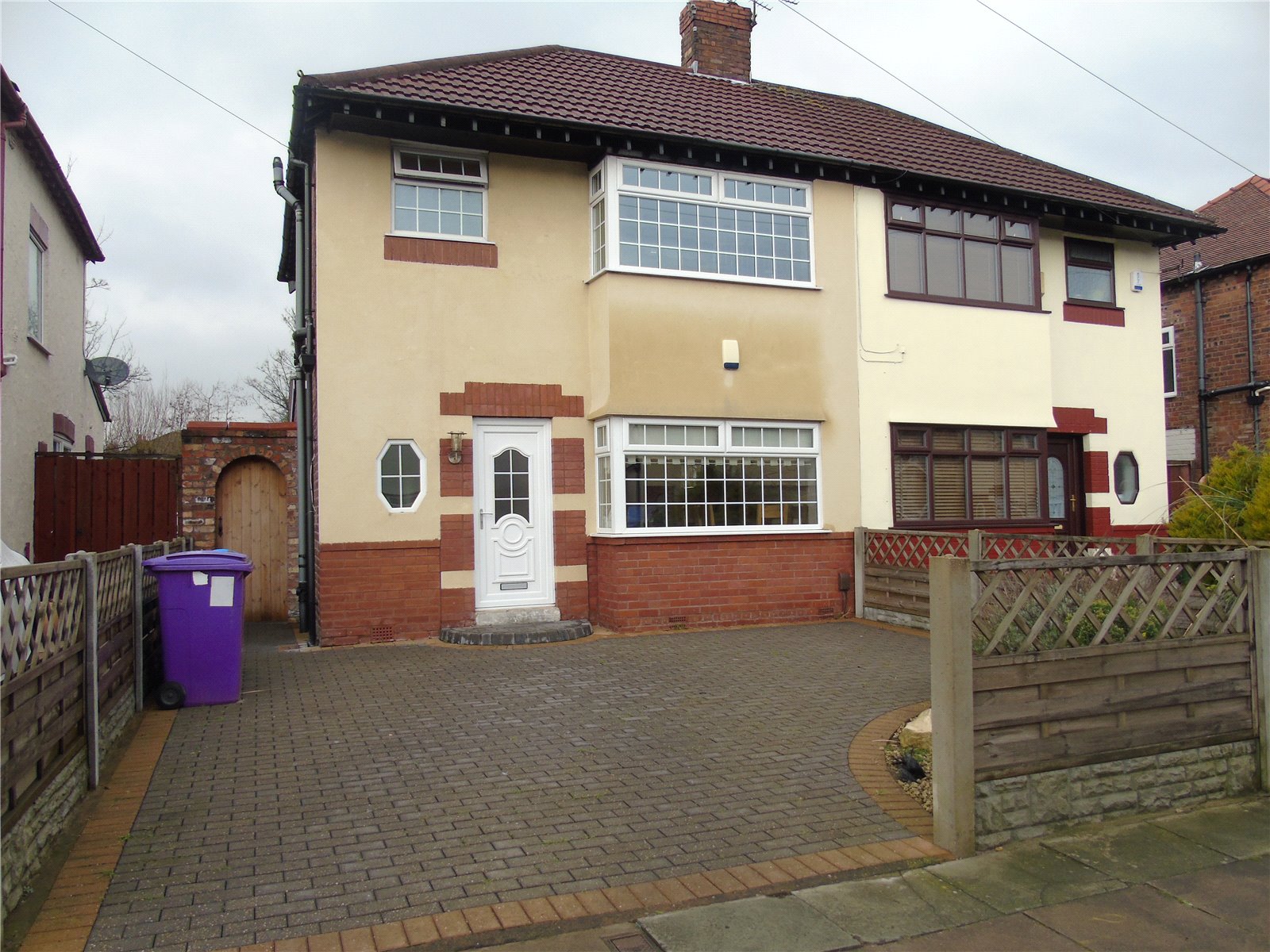 Whitegates Walton Vale 3 bedroom House for sale in Durley Road Walton