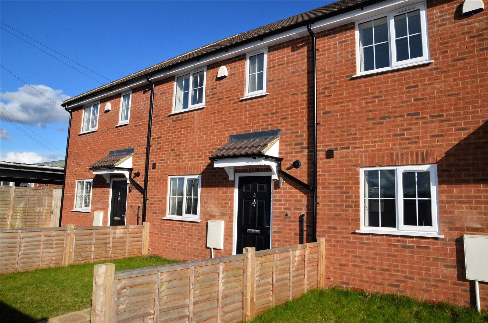 Parkers Theale 3 bedroom House to rent in Macs Close Padworth Reading