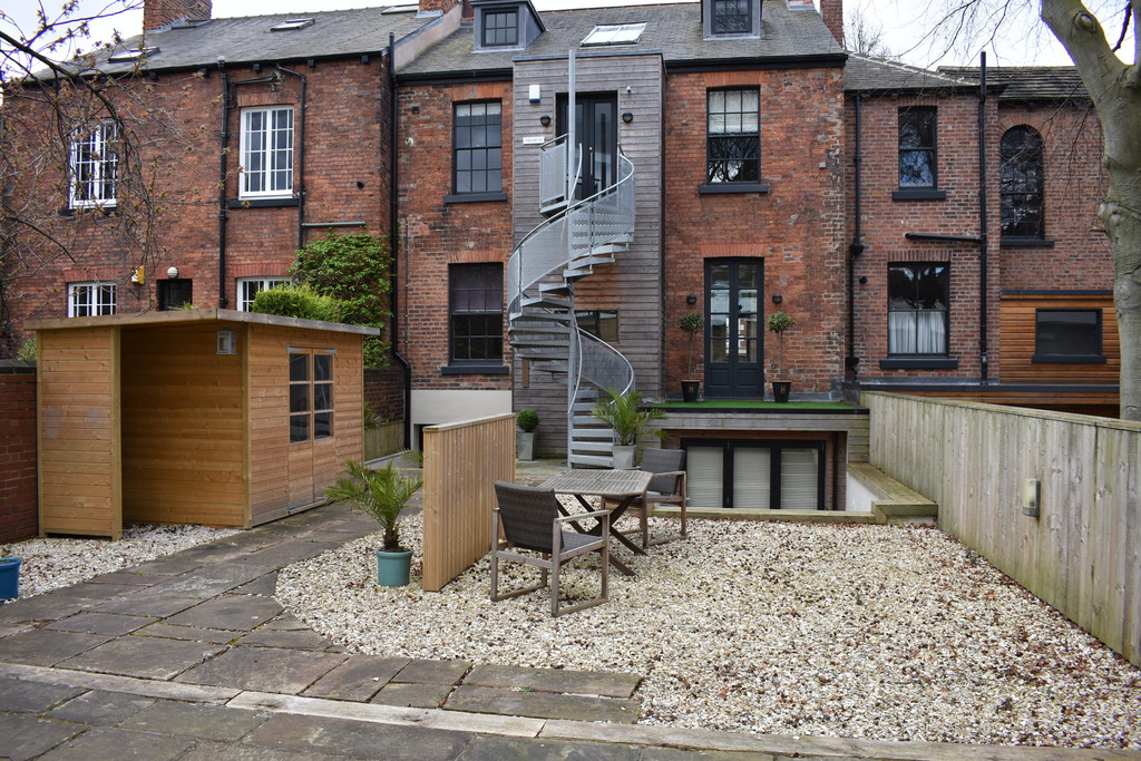 Martin & Co Wakefield 3 bedroom Detached House Let in ...