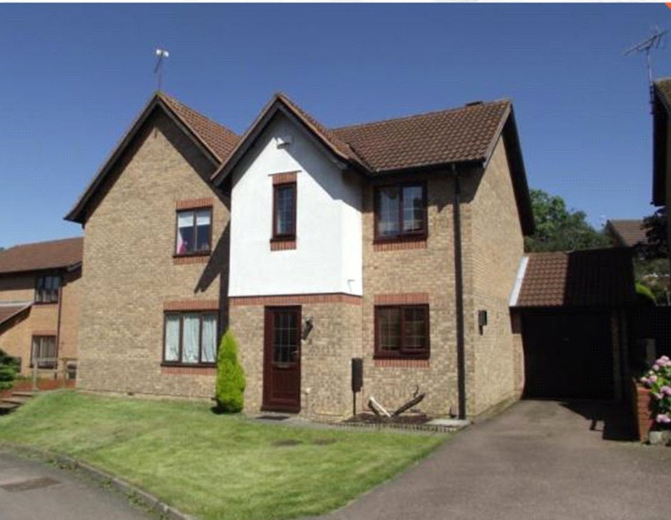 Whitegates Leicester 3 bedroom House For Sale in Oaktree Close Hamilton