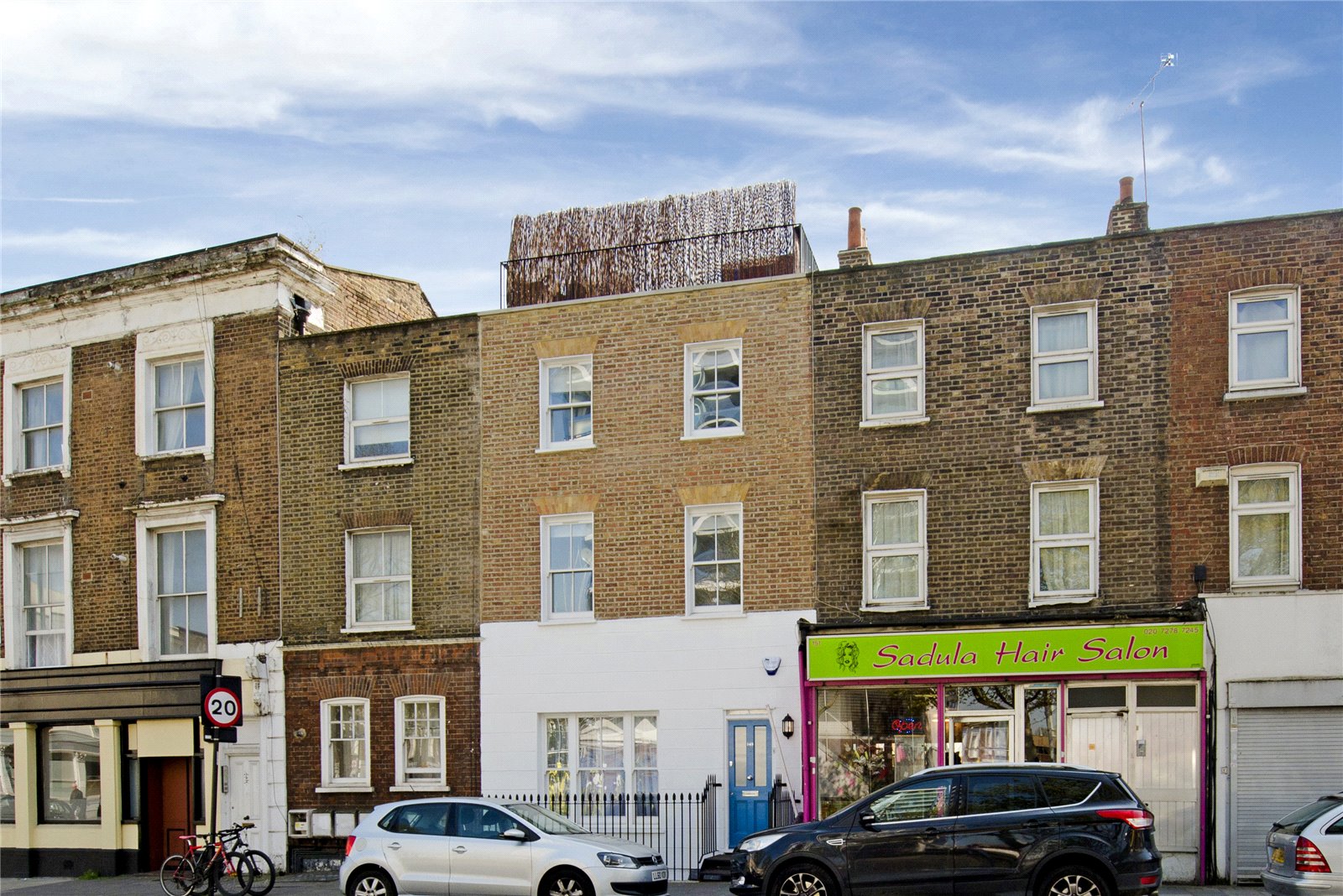 Estate agents and letting agents in the UK. Houses, flats and new homes