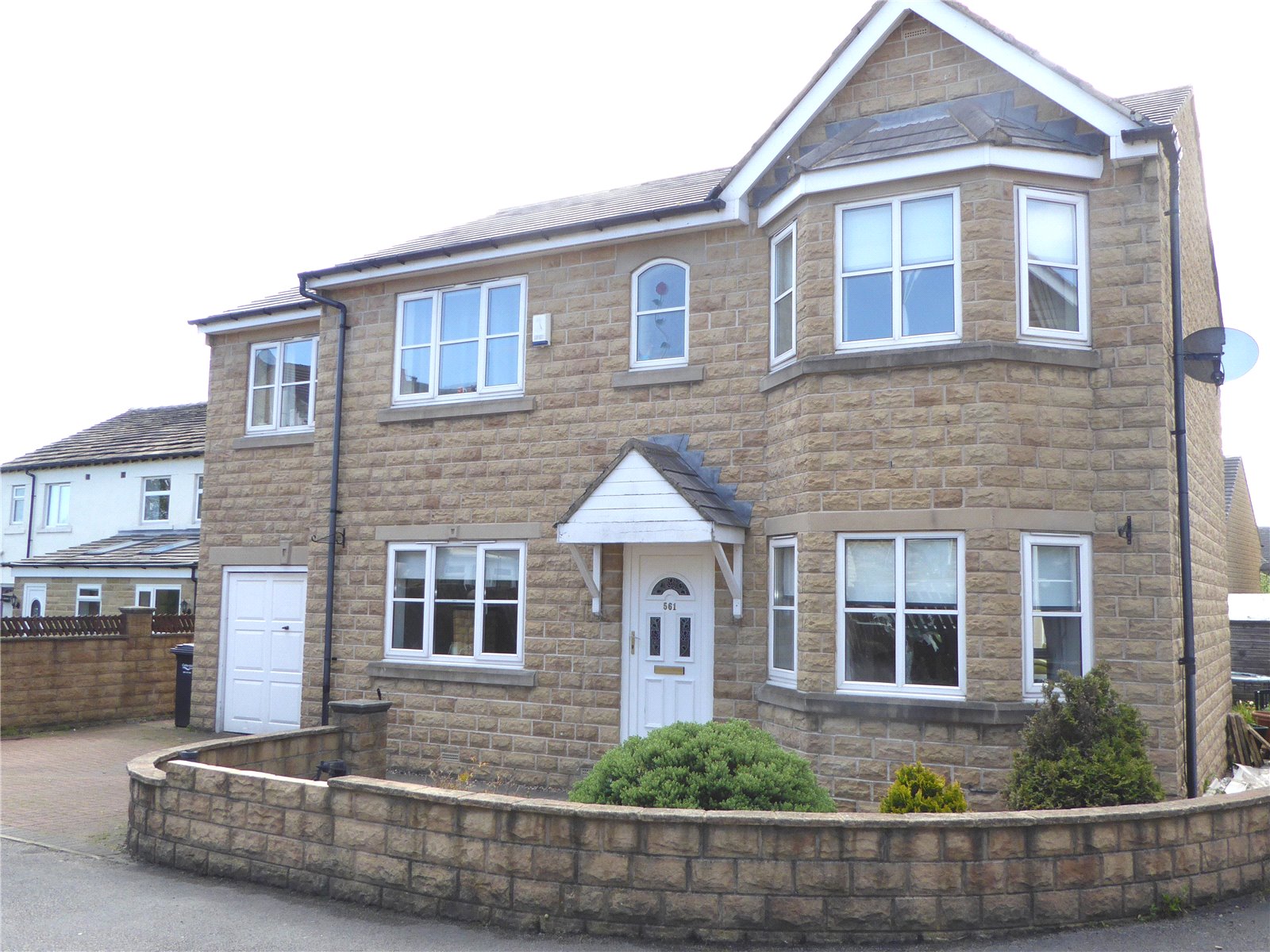 Whitegates Brighouse 4 bedroom House for sale in Halifax Road