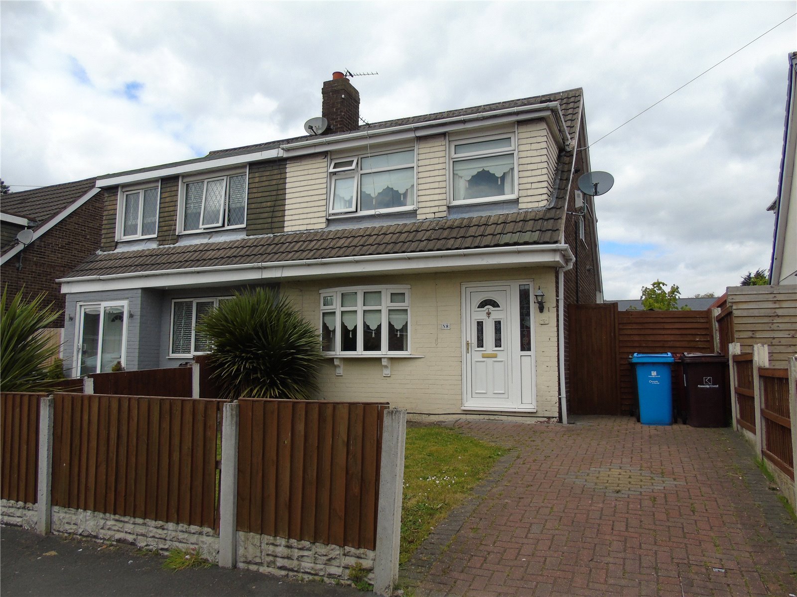 Whitegates Walton Vale 3 bedroom House for sale in Valerie Close