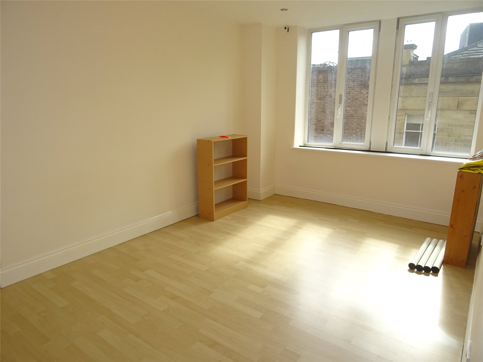 Whitegates Bradford 2 bedroom Flat to rent in Piccadilly Bradford ...